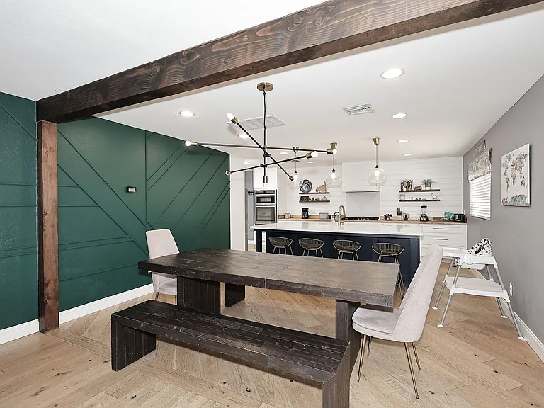 3413 N 16th Dr — Photo 13