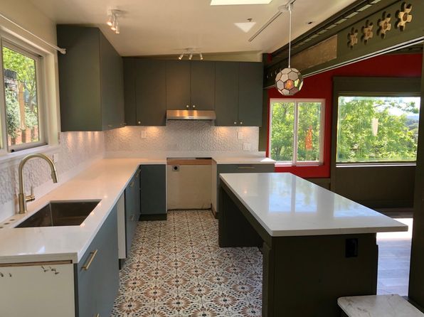 3969A La Cresenta Rd