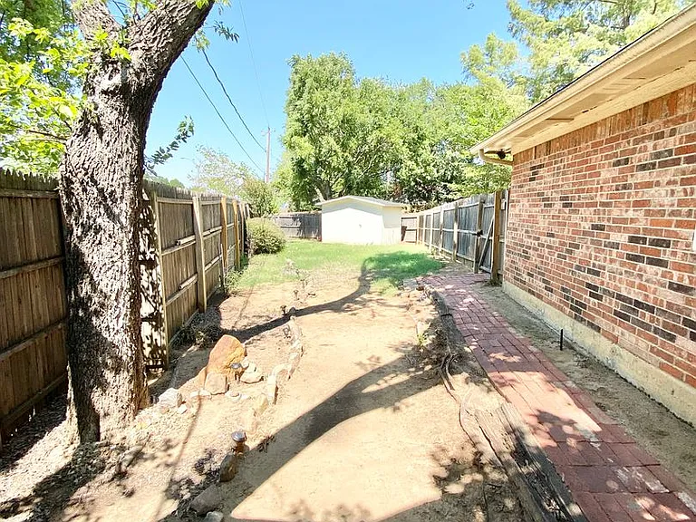 5714 Louise Way Dr — Photo 32
