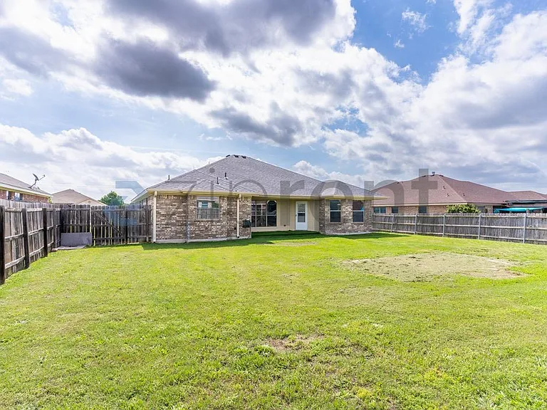 1803 Jesse Dr — Photo 25