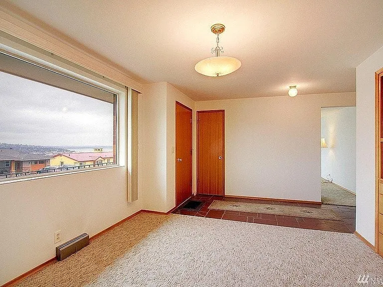 88 Monterey Pl NE — Photo 7