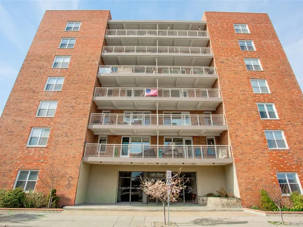 855 E Broadway #6H, Long Beach, NY 11561