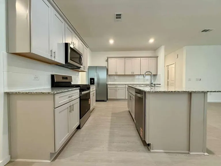 15349 Dapple Bluff Ln — Photo 4