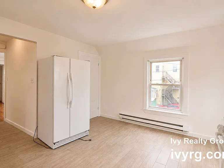 23 Mount Vernon St #2 — Photo 5