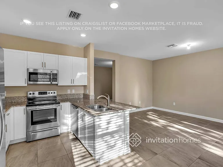 20772 NE 2nd Ct — Photo 7