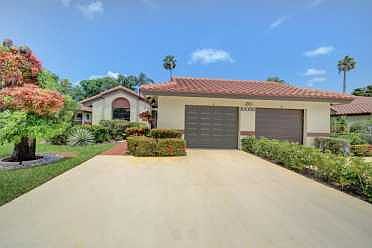Home For Sale In Palm Chase Lakes