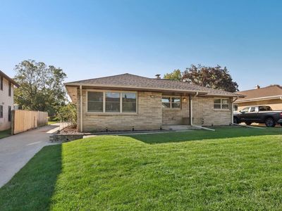 805 South 96th STREET, West Allis, WI, 53214