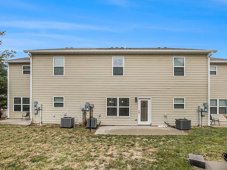 6323 Darnell St — Photo 13