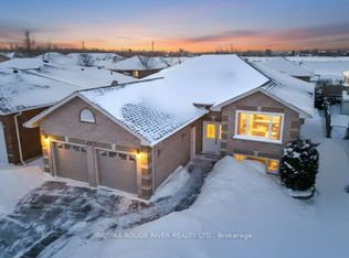 26 Eakins Cres, Kawartha Lakes, ON K9V6J9