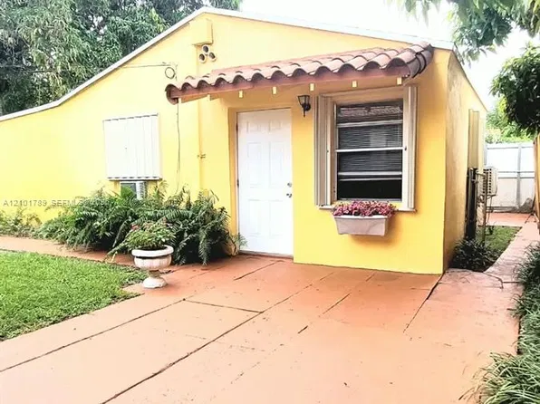 2770 NW 6th St, Miami, FL 33125