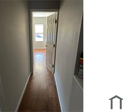 221 S Alden St — Photo 7