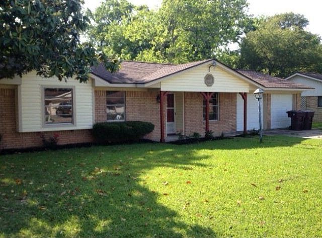 1st image of 715 Oyster Creek Dr