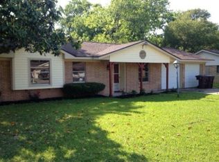 715 Oyster Creek Dr, Richwood, TX 77531