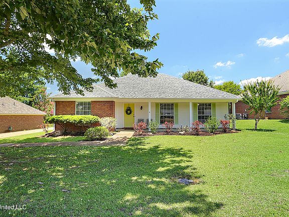 2nd image of 243 Glenwood Dr