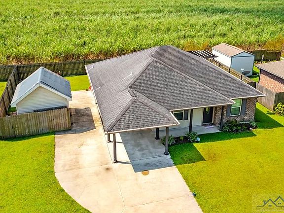 2nd image of 265 Gabreten Ln