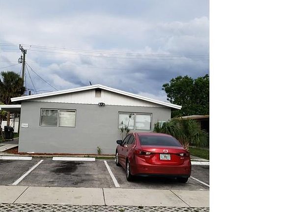 4th image of 3860 NE 15th Ave #2