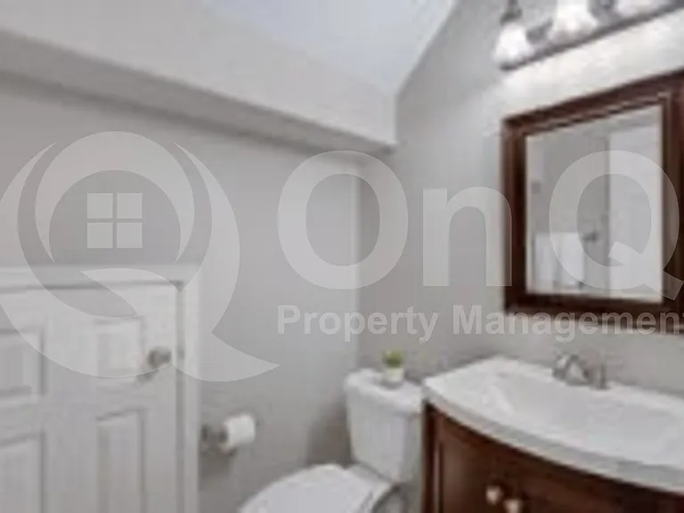 1822 S 39th St #38 — Photo 11