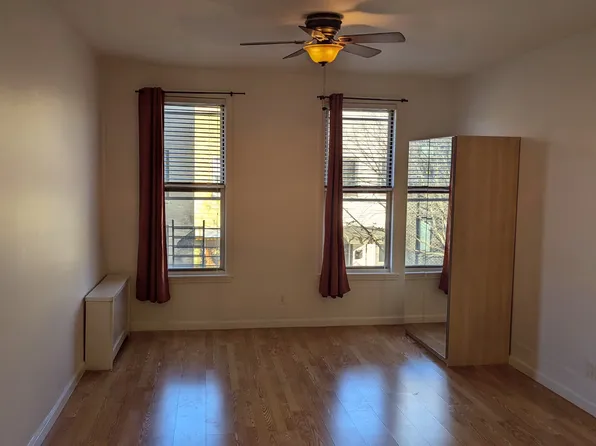 103 Jewel Street image 2 of 21