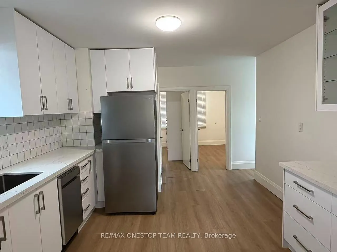 3 bed, $3,050 — Photo 2