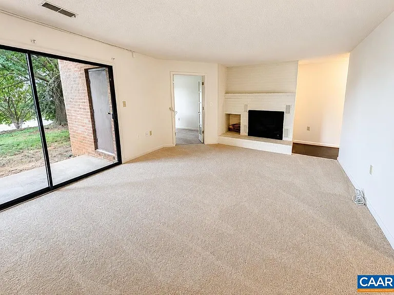 122 Turtle Creek Rd #2 — Photo 1