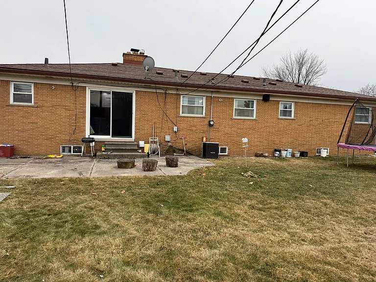 8565 Potomac Ave — Photo 45
