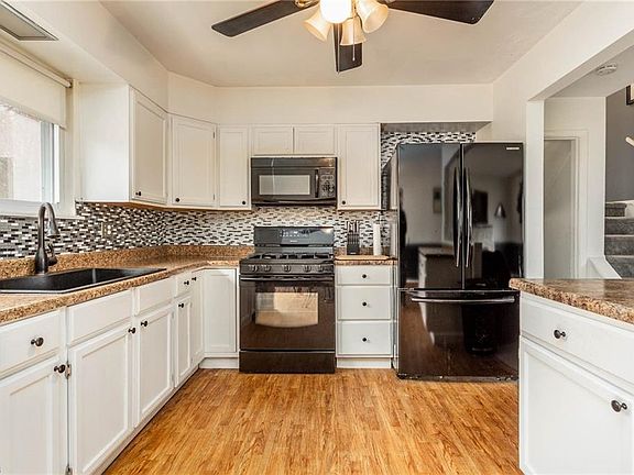 3rd image of 6720 Cypress Dr