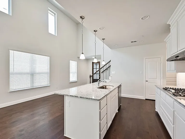 4248 Mingo Dr — Photo 6