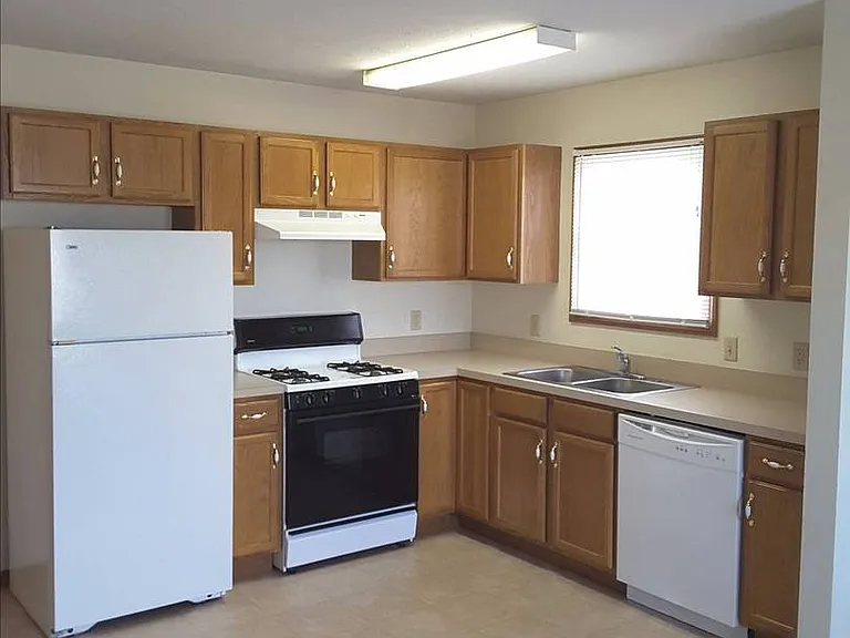 216 Stonewall Ct — Photo 17