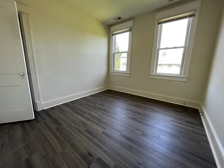 1620 V St SE #1 — Photo 6