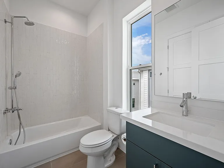 3810 Berkman Dr — Photo 25