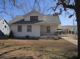 215 McConnell Ave, Joplin, MO 64801