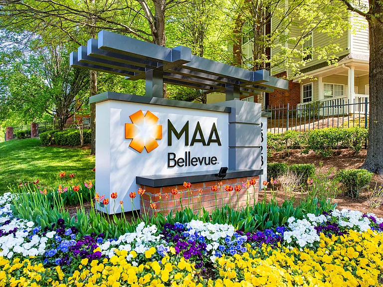 MAA Bellevue — Photo 15