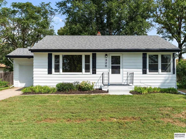 326 Connor St, Gretna, NE 68028