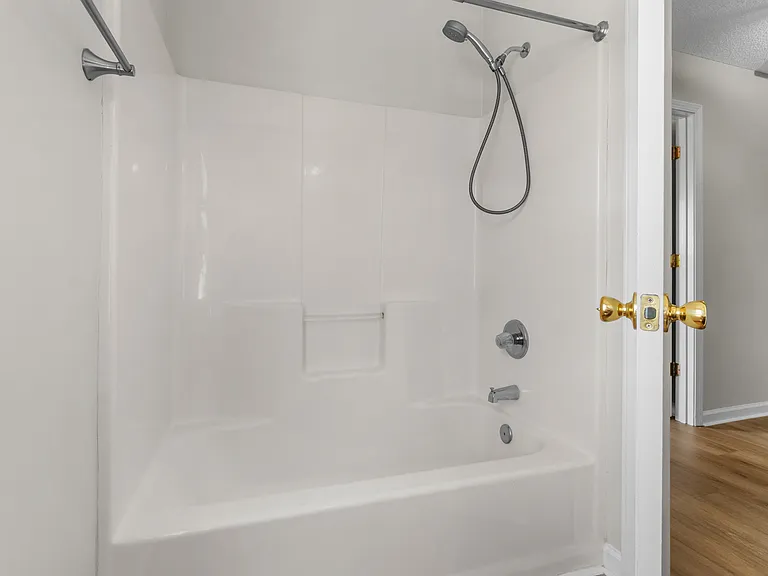 109 Summer Vale Dr — Photo 25