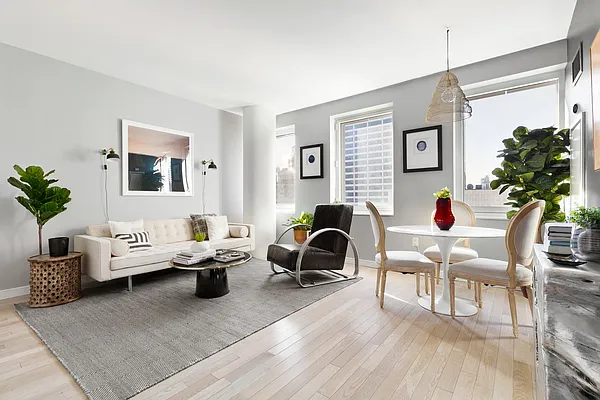 Sold by Compass | media 1