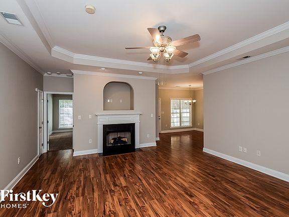4th image of 614 Waterford Ln