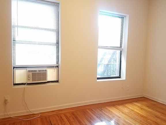 5th image of 248 W 105th St #3L