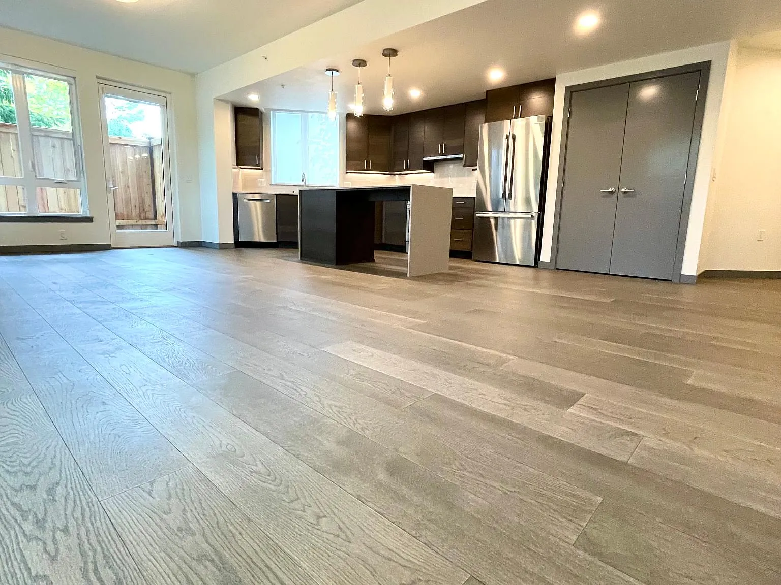 2 bed, 1178 sqft, $3,600 — Photo 2