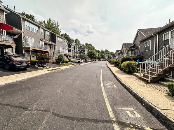 20 S Midland Ave Unit H11, Kearny, NJ 07032