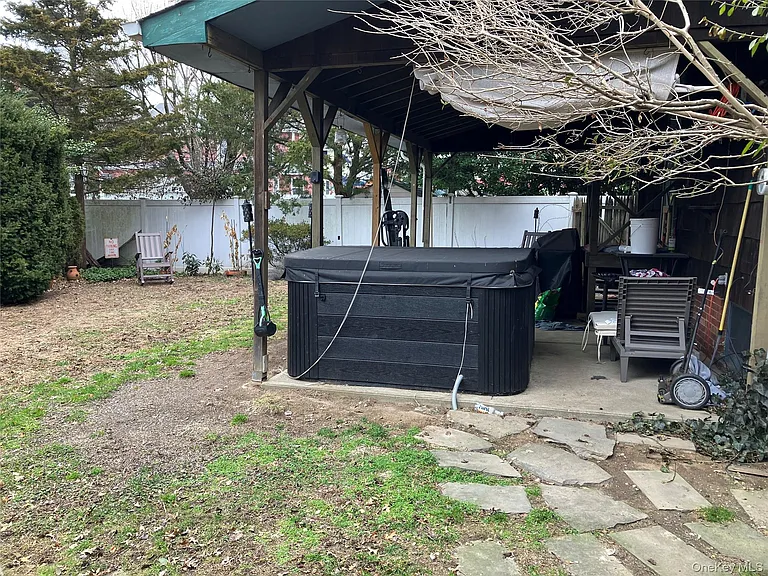 18 Park Ave — Photo 15
