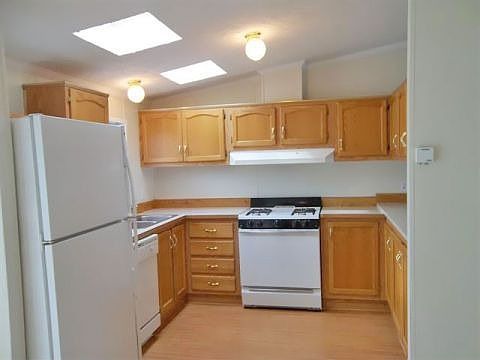 2nd image of 2069 Aspen Ln S