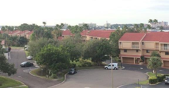 5th image of 255 Dolphin Pt APT 506
