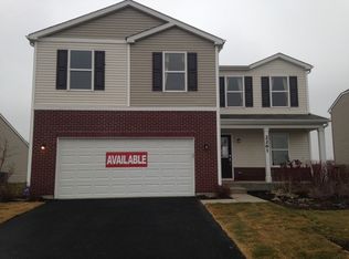 2261 Sweetwater Dr, Woodstock, IL 60098