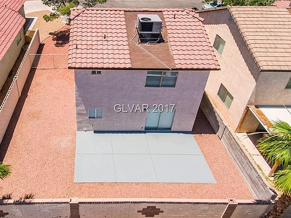 3rd image of 902 Calico Hills Ct