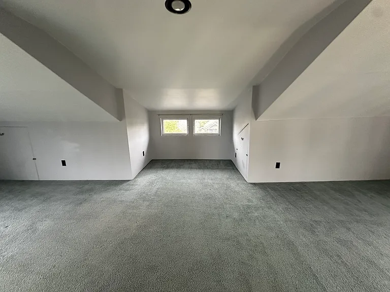 7505 34th Ave SW — Photo 18