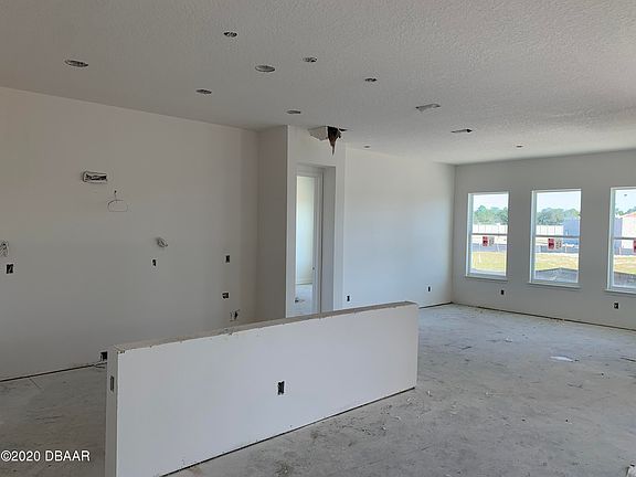 5th image of 6237 W Fallsgrove Ln