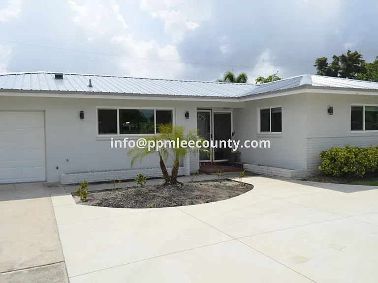5215 Rutland Ct — Photo 3