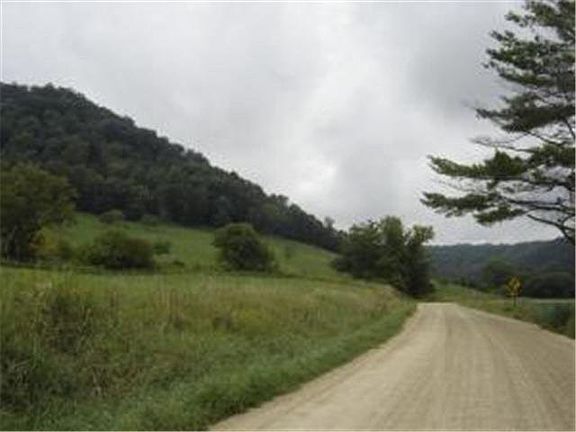 4th image of 30260 County Rd 19