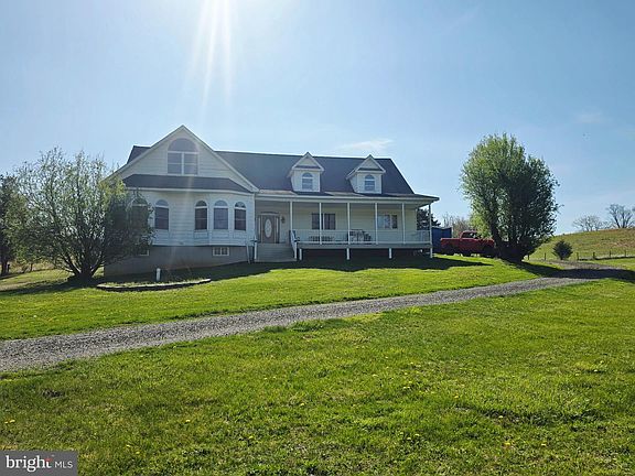 3rd image of 539 Plum Run Rd