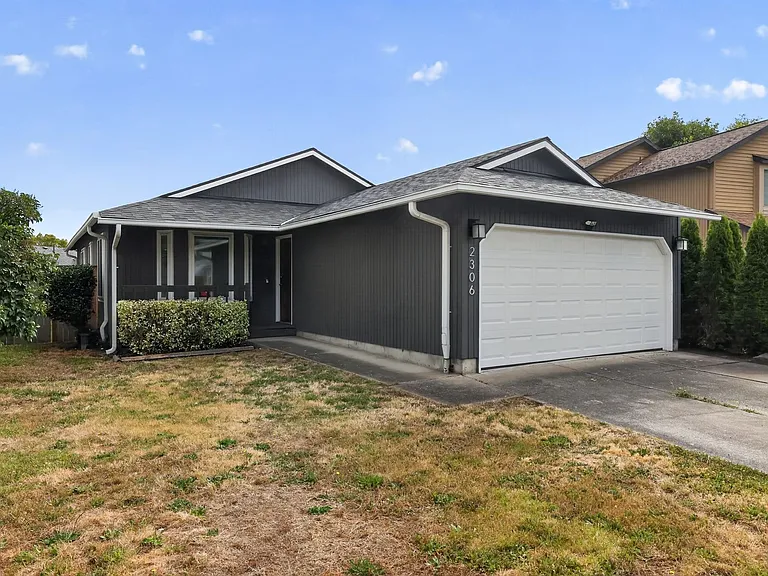2306 SW Augusta Dr — Photo 2